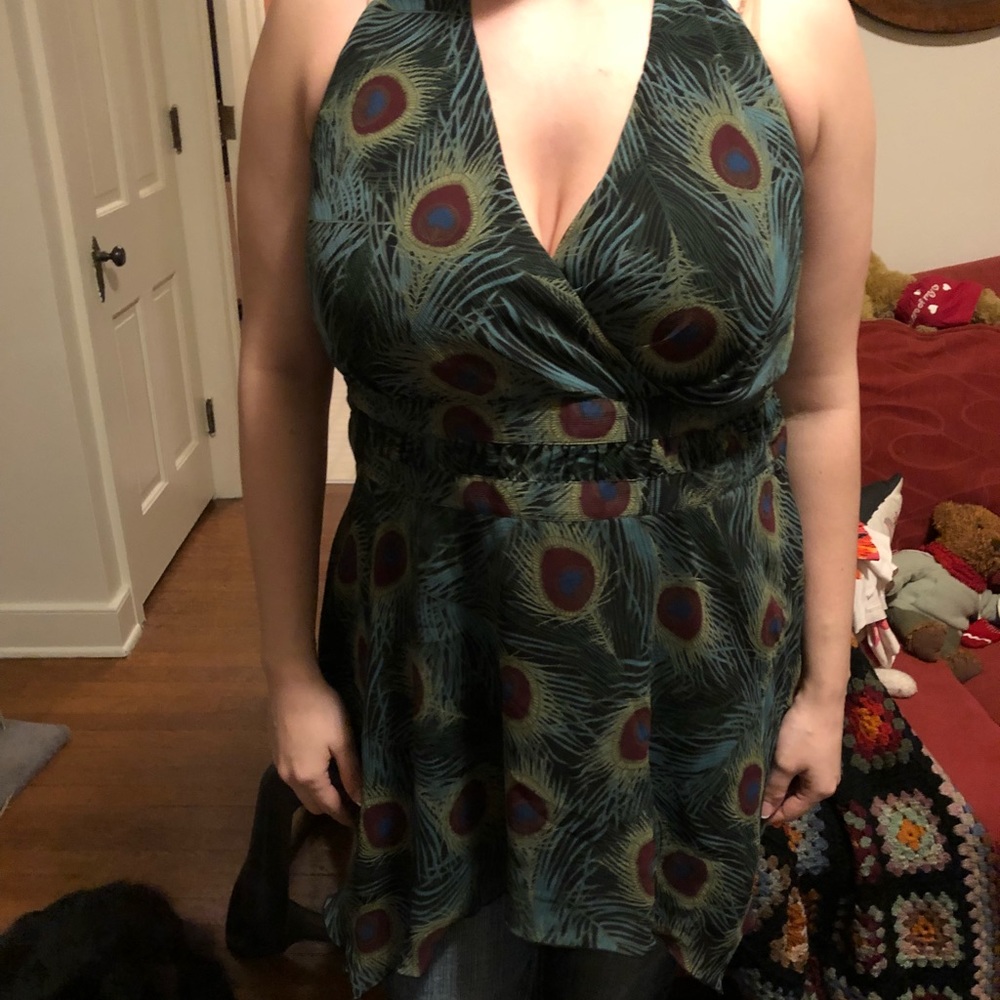 Gorgeous peacock printed top